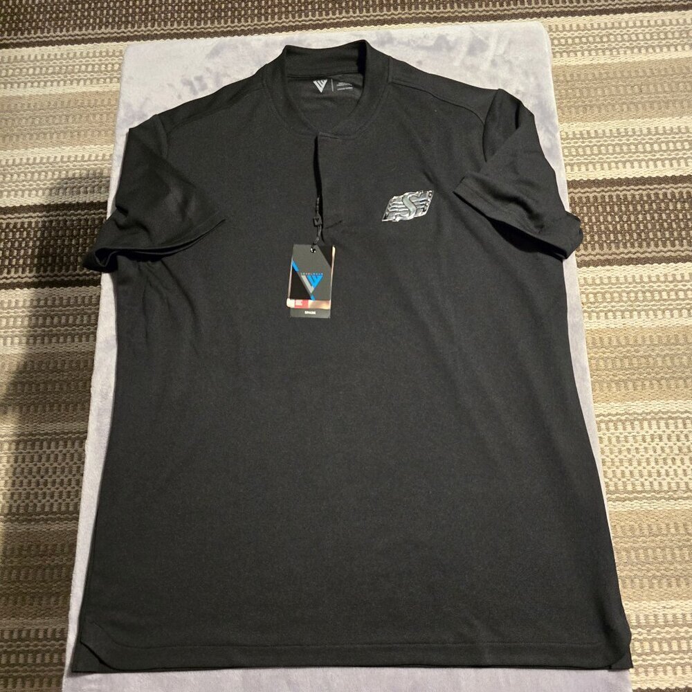 Golf, LEVEL WEAR modern fit polo with vector collar large for serious atheletes.